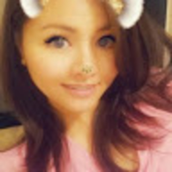 Meet your Posher, Jennifer - Picture 1 of 1